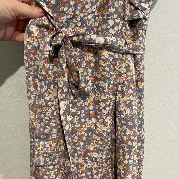 NWT Simplee MIdi length Wrap Dress Size M - Picture 2 of 6